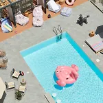 Moxy Marina Ξενοδοχείο 3*