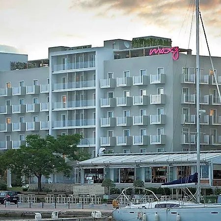 Moxy Marina 帕特雷