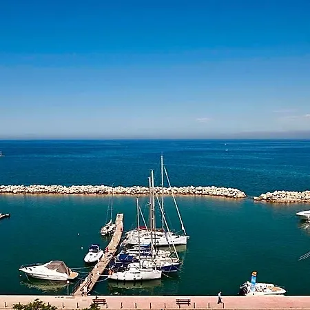 Moxy Marina
