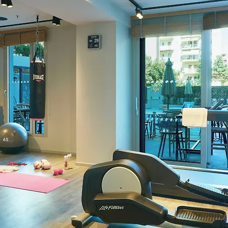 Moxy Marina 酒店 帕特雷
