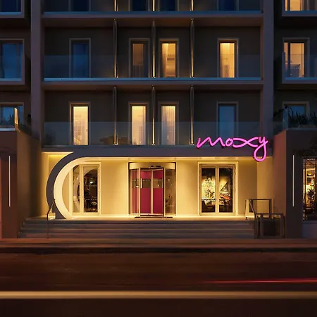 酒店 Moxy Marina