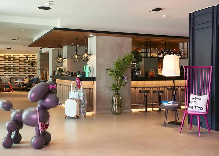 Moxy Marina Hotel Patras