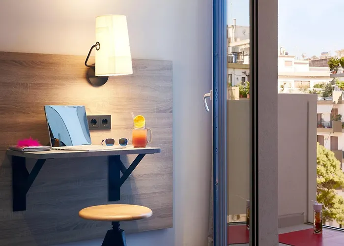 Moxy Marina Hotel Patras