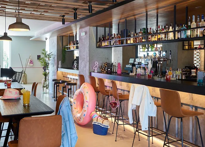 Moxy Marina Hotel