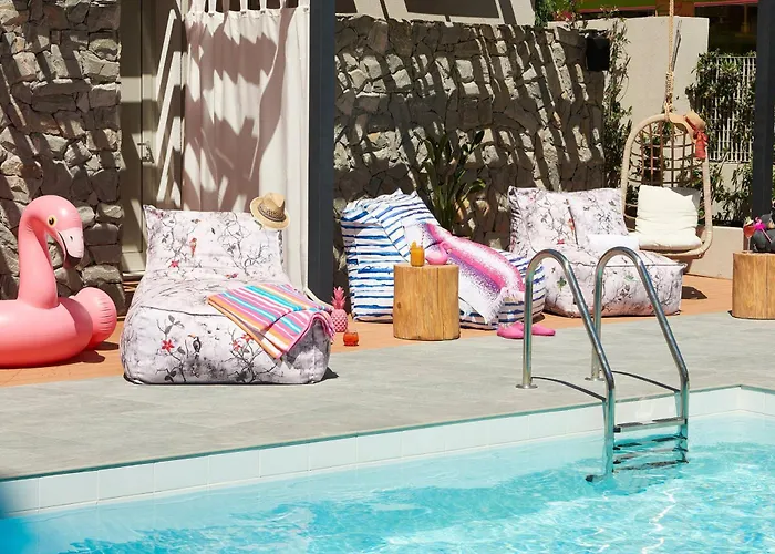 Moxy Marina 3* Patras