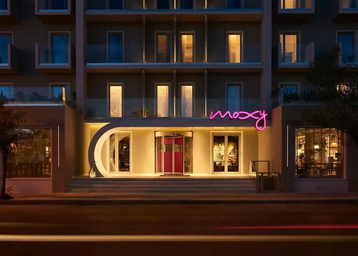 Moxy Marina Hotel Patras