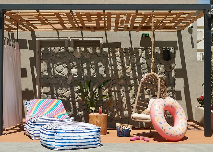 Moxy Marina 3*